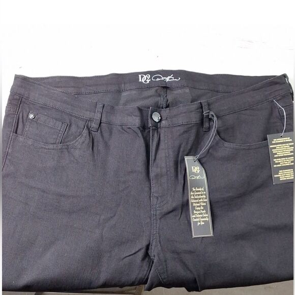 NWT DG2by Diane Gilman Virtual Stretch Ultra Skinny Jean, Plus Size, 26W, - Picture 3 of 7